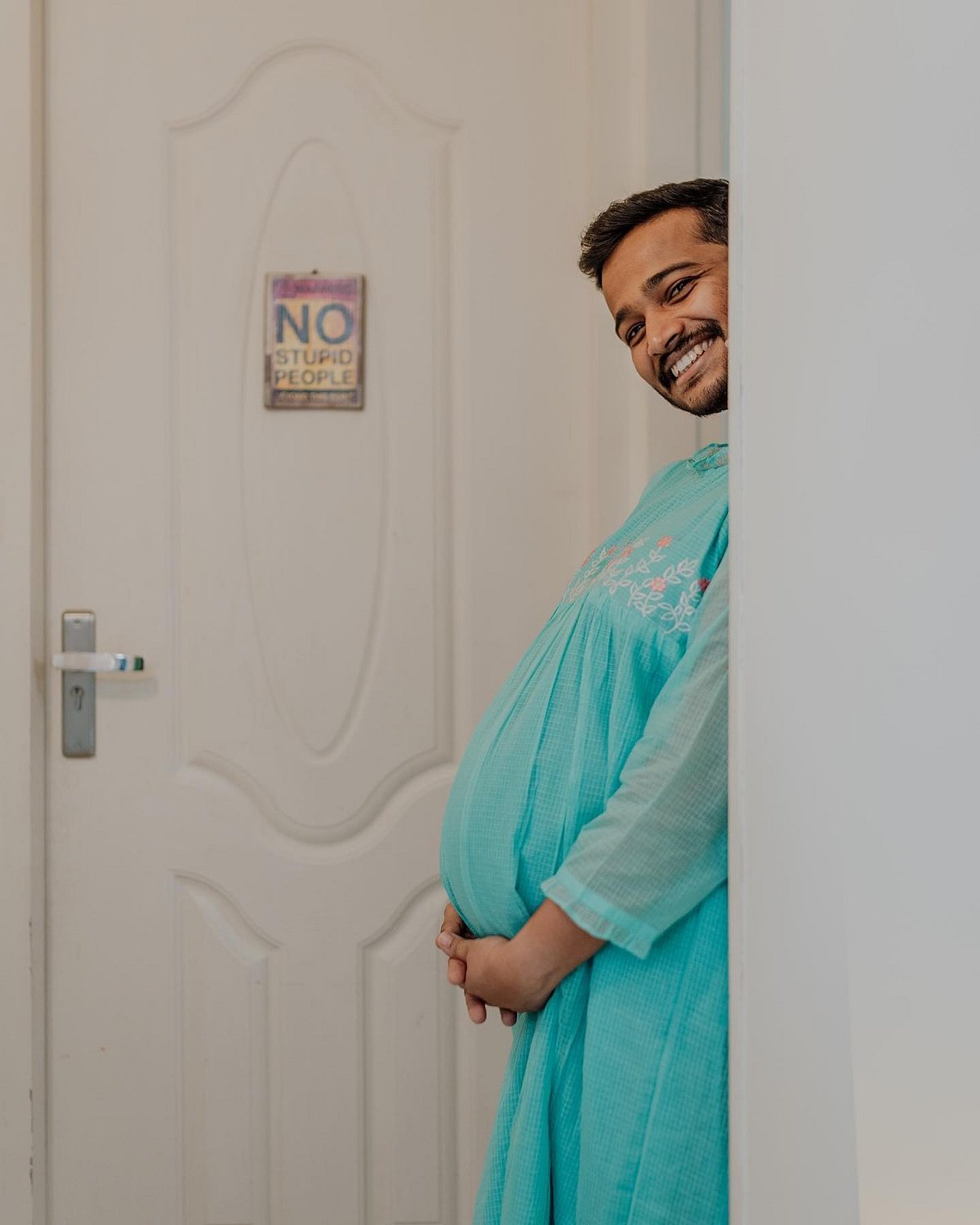 Trend ஆகும் We Are Pregnant கலாச்சாரம் Virat Kohli முதல் Basil Joseph