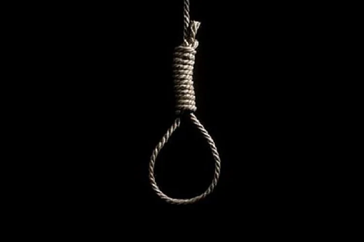 Andhra engineering student hangs self at home, police suspect Blue Whale link