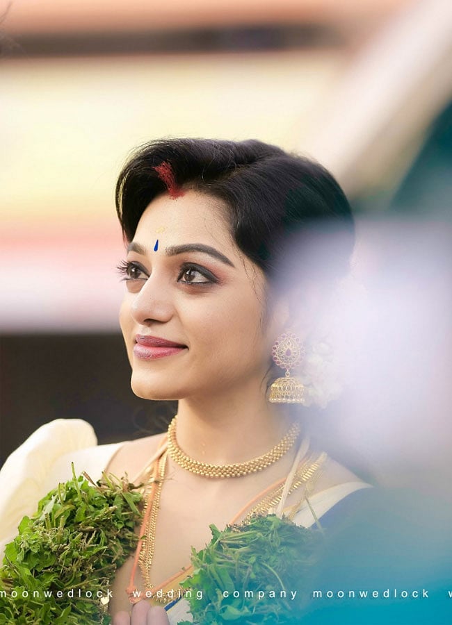 Malayalam Tv Anchor Meera