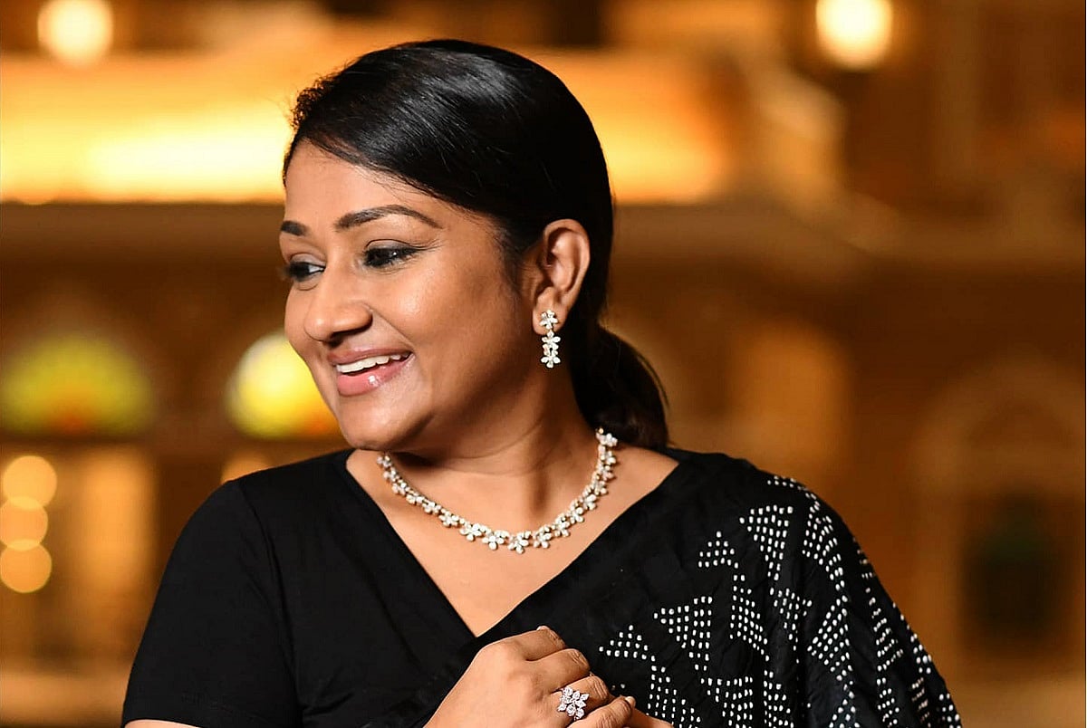 Aggregate more than 124 dolly jain saree best kenmei.edu.vn