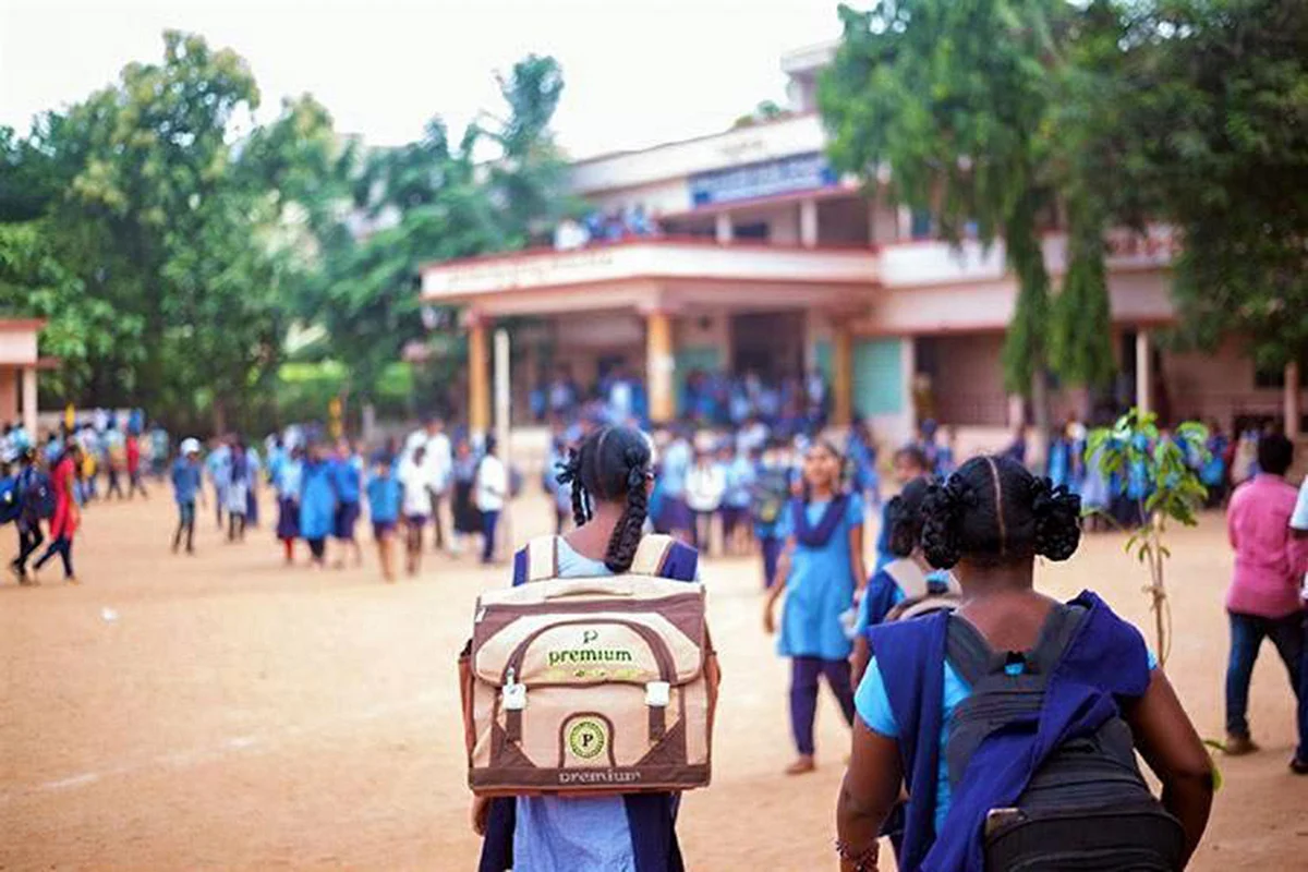 Telangana Changes School Timings Due To Heavy Rains telangana-changes-school-timings-due-to-heavy-rains