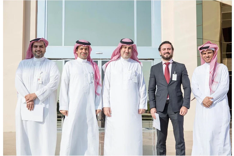 <em>The contract was signed by SABIC officials Fouzan Al Shamekh (middle) – Liquid Supply Chain Director, Petrochemicals and Mohammad Al Sahil (second to the left) - Liquid Supply Chain MEAF Sr. Manager with Khaled Mengash (right) – Customer Service Manager, and Tareq Abanmee (left) – MEAF Customer Service. United Stars Country Manager Aous Mahmoud Ahmed Ali is second to the right.</em>