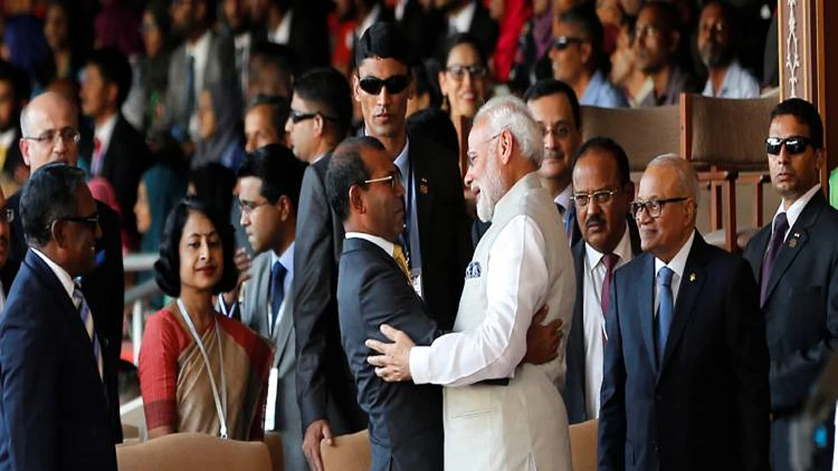 मोदी की चाल में फंसा चीन, मालदीव से हुआ ‘बेदखल’ तो फोड़ा ‘कर्ज बम’