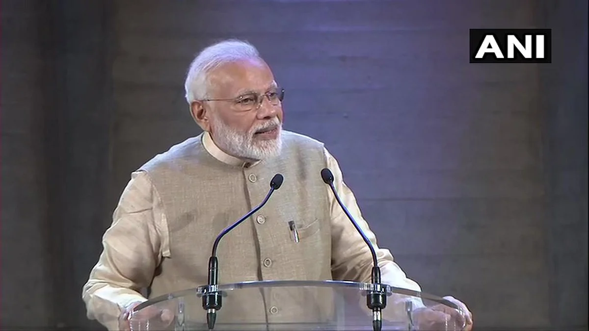 फ्रांस में बोले पीएम मोदी ‘भारत में अब टेम्पररी कुछ भी नहीं’ लोग बोले ‘मोदी है तो मुमकिन है’