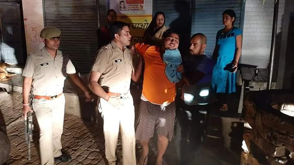 लॉक डाउन के वक्त मरीज को थानेदार ने खुद पहुँचाया अस्पताल, हो रही हर तरफ चर्चा