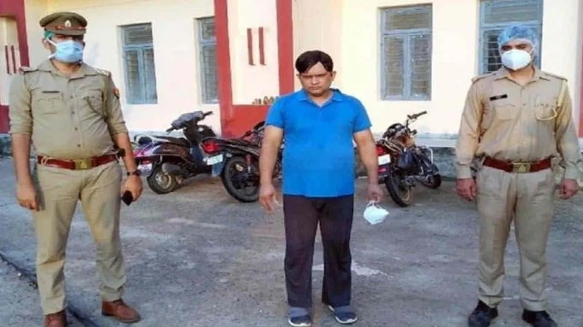 डॉक्टर तुफैल अहमद ने कोरोना संक्रमित महिला से दुष्कर्म करने की कोशिश की।