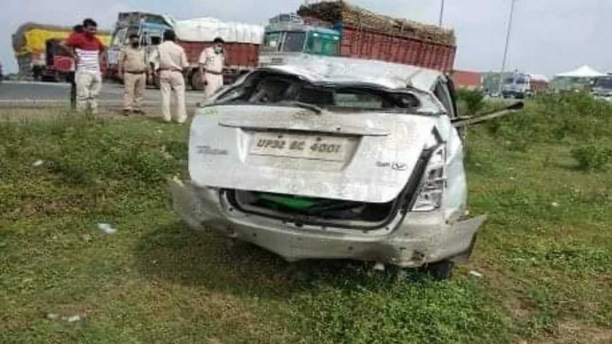 फिर पलटी यूपी पुलिस की गाड़ी, अबकी बार गैंगेस्टर फिरोज खान बना निशाना