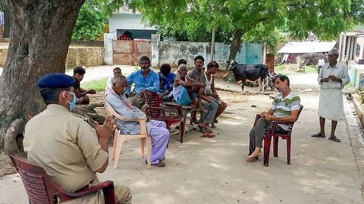 कानपुर के बिकरू गांव में विकास दुबे के भूत का का खौफ।