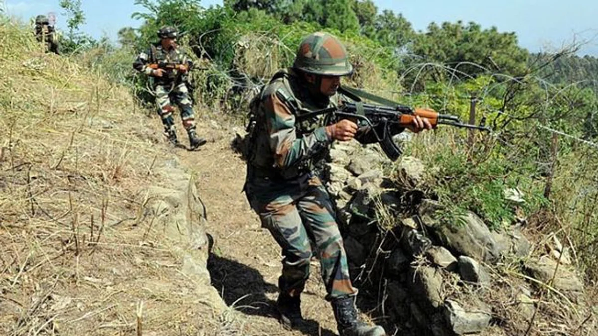 जम्मू मे चार आतंकियों को भारी असलहा के साथ मार गिराया गया