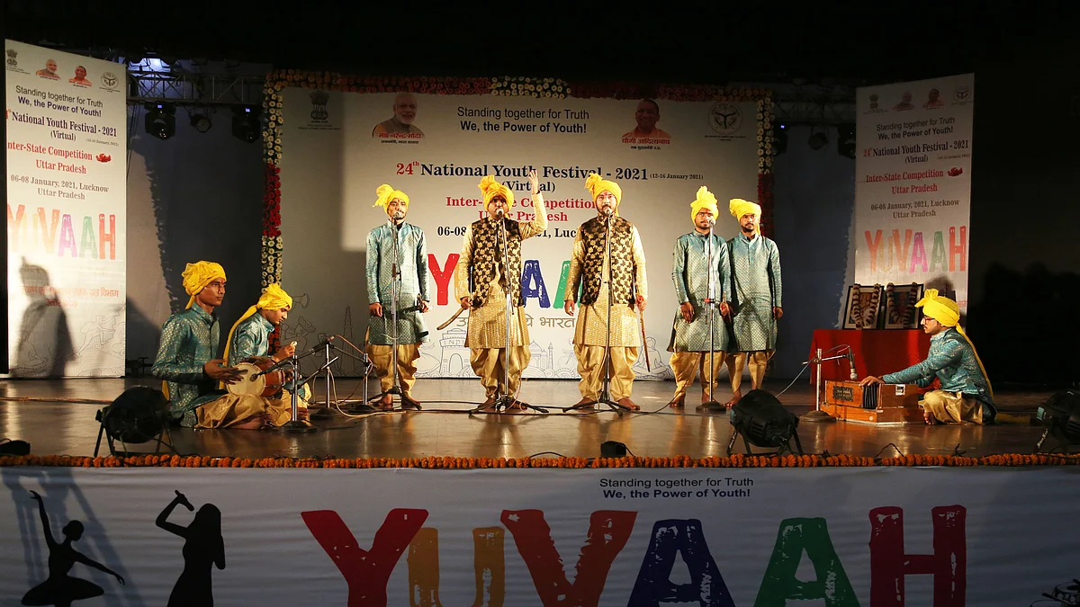 बुंदेली युवाओं ने लोकगीत गायन में पाया देश मे दूसरा स्थान, समूचा बुंदेलखंड हुआ गौरवान्वित