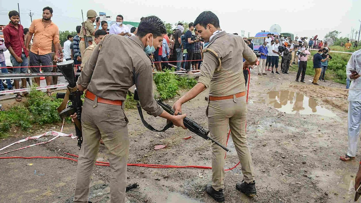 'पुलिस एनकाउंटर' में मारा गया था कुख्यात माफिया विकास दुबे