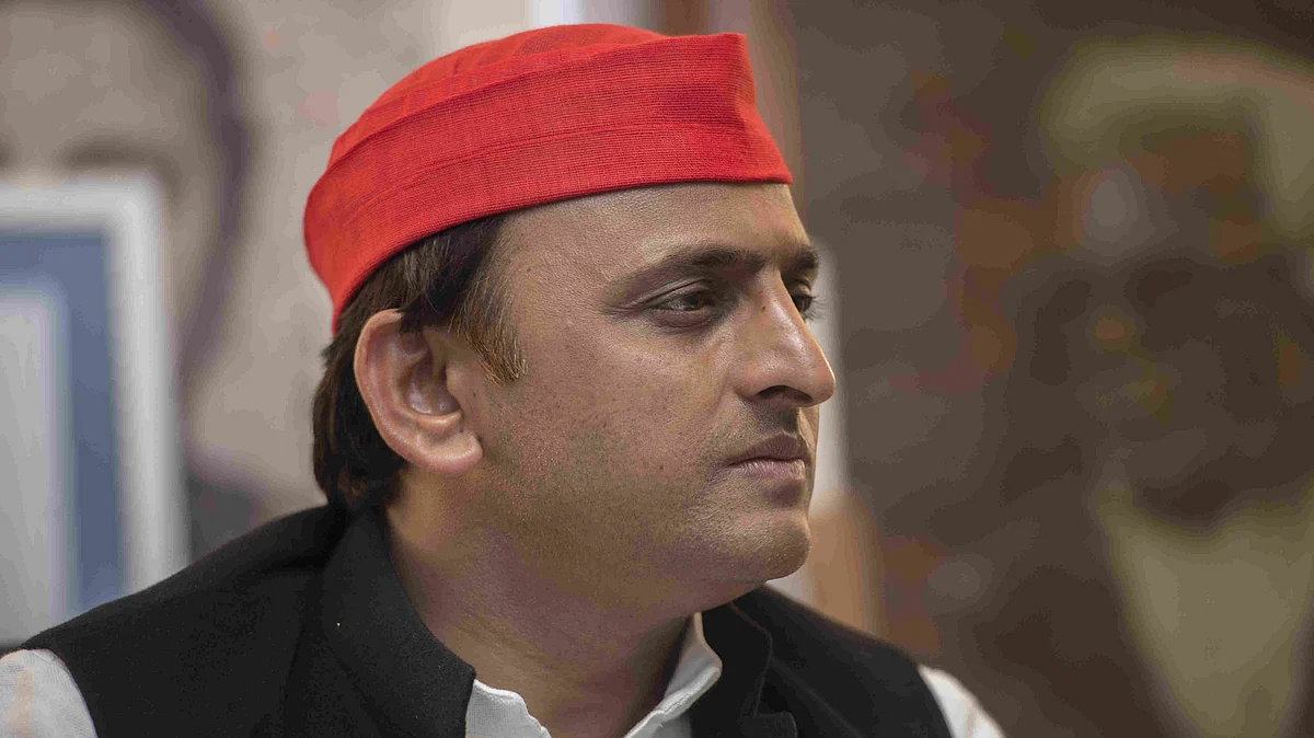 शिवपाल-आजम-ओपी राजभर को लेकर सियासी भंवर में घिरे अखिलेश यादव, क्या बिखर जाएगा गठबंधन?