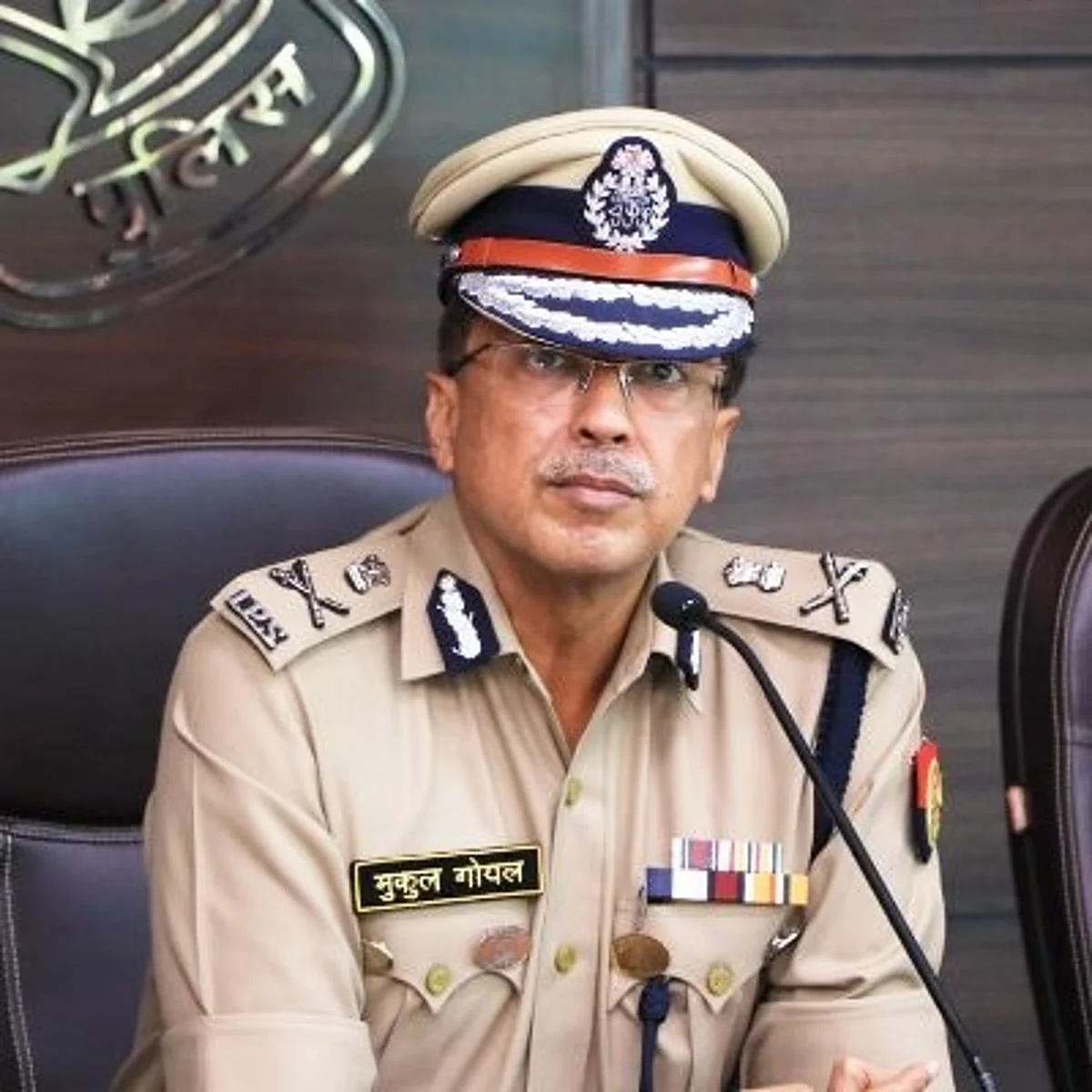 यूपी डीजीपी मुकुल गोयल को पद से हटाया गया, अब डीजी नागरिक सुरक्षा की मिली जिम्मेदारी