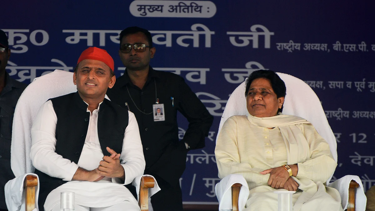 प्रधानमंत्री बनने-बनवाने के दावों पर माया-अखिलेश की 'जुबानी जंग' का नया एपिसोड आया सामने