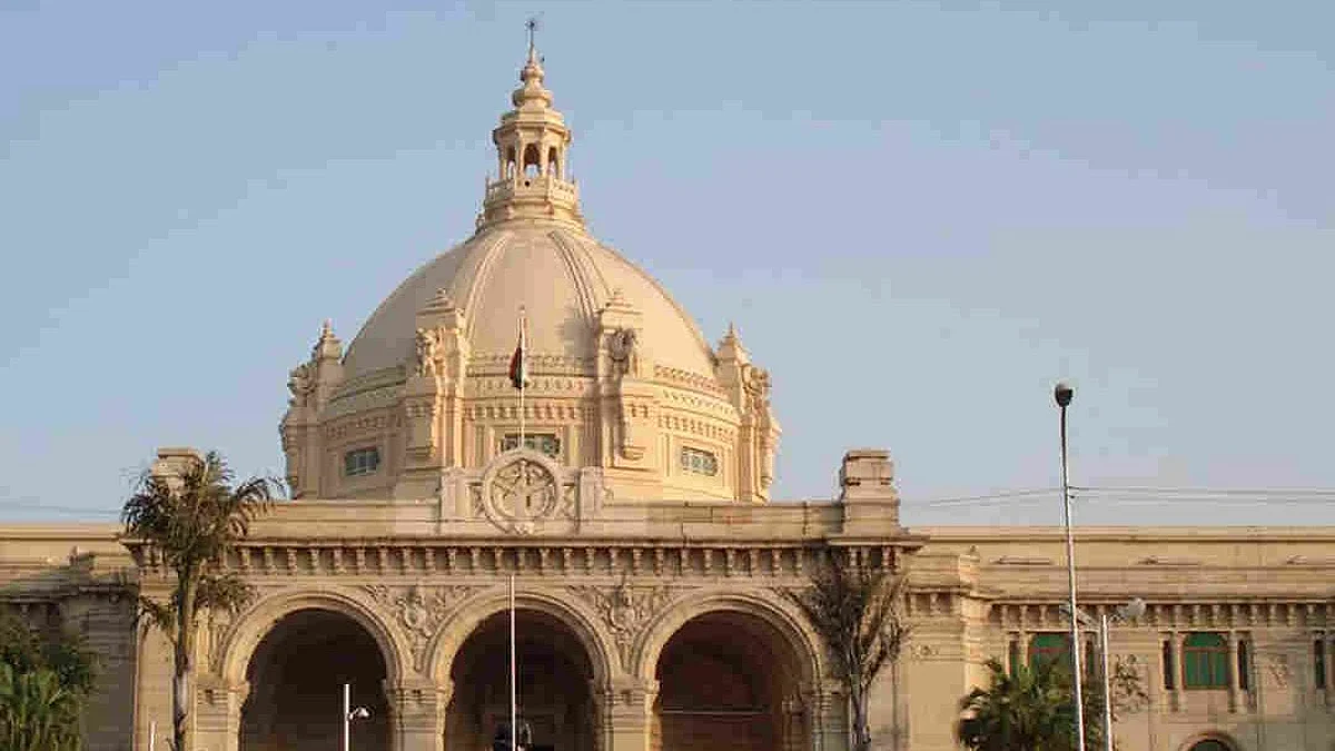UP News : 21 IAS अफसरों का तबादला, लखनऊ और कानपुर समेत नौ जिलों में हुई नए डीएम की तैनाती