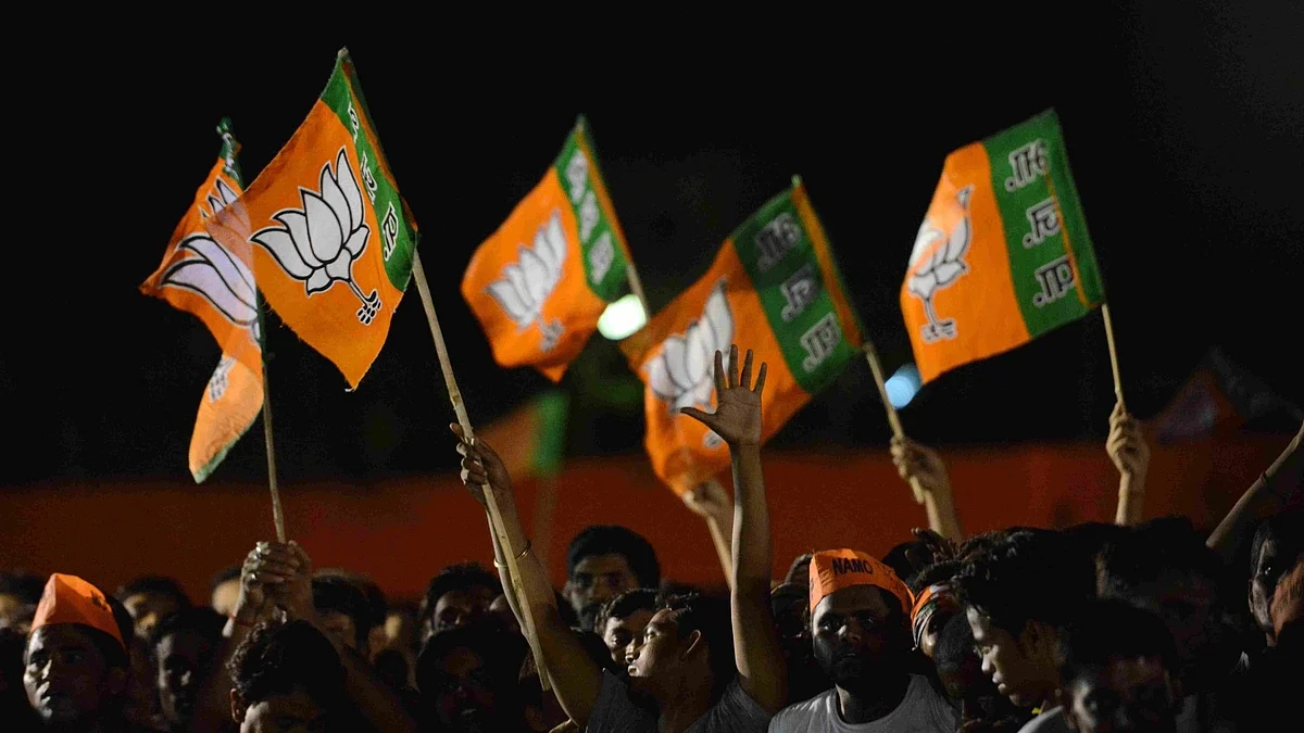BJP की 'जीत का बुल्डोजर', विधानसभा के बाद अब विधान परिषद में भी दो तिहाई का आंकड़ा पार