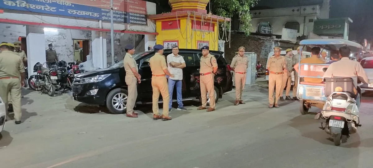 दिल्ली में बवाल से UP में चिंता! लखनऊ में अलर्ट, पुलिस ने किया फ्लैग मार्च, बढ़ाई गई गश्त