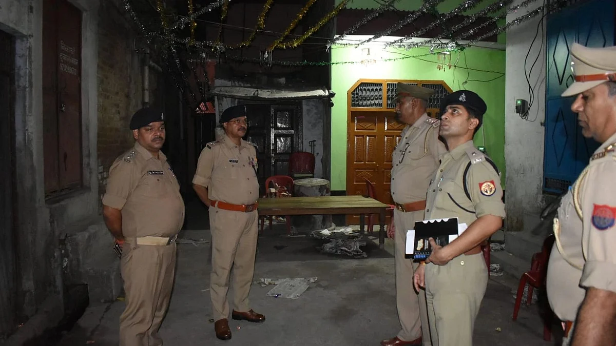 बदायूं: दूल्हे का चचेरा भाई अवैध तमंचे से कर रहा था हर्ष फायरिंग, 12 साल के बच्चे की मौत