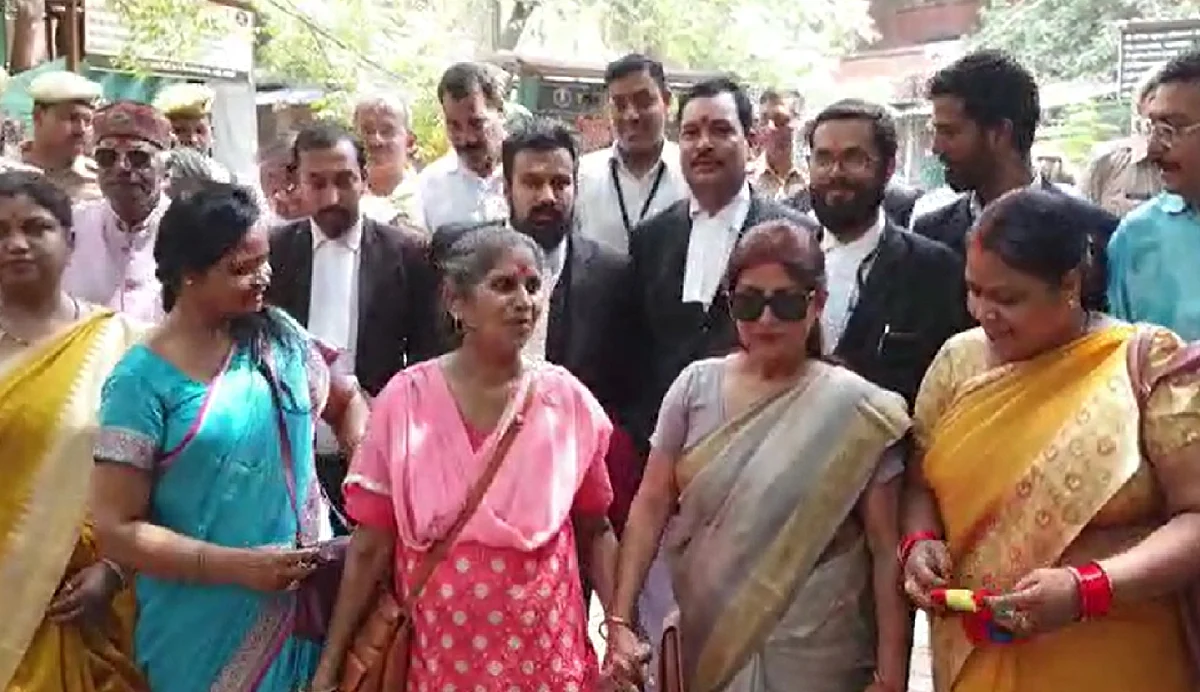 ज्ञानवापी: साक्ष्य का वीडियो और फोटो सार्वजनिक करने को लेकर वादी पक्ष के वकीलों में मतभेद