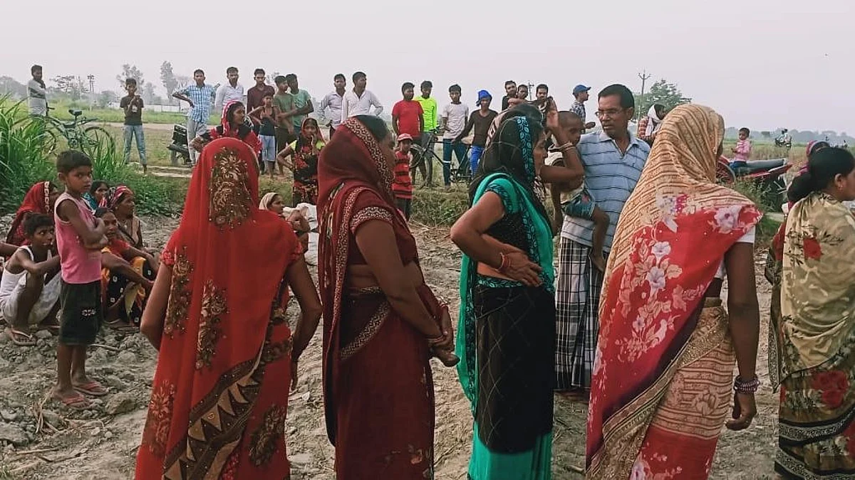 आजमगढ़: रिश्ते में मौसी-भांजी लगने वाली दो किशोरियों ने फांसी लगाकर की खुदकुशी, जानें वजह