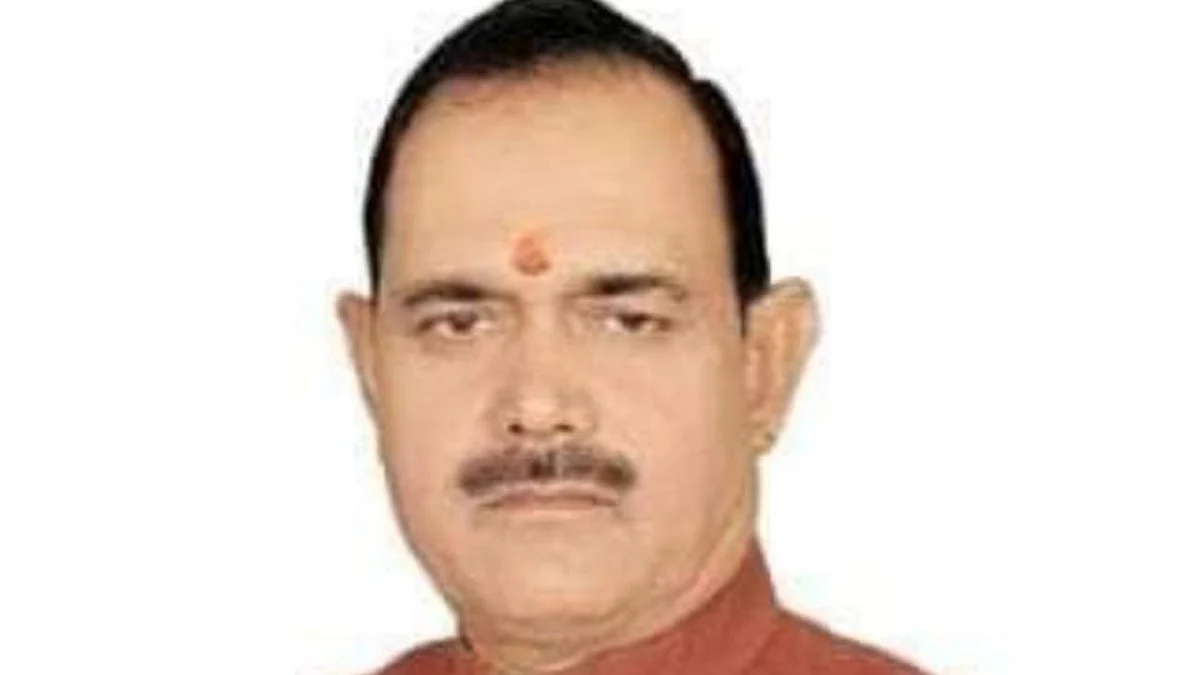 एटा: अखिलेश के रिश्तेदार रामेश्वर यादव और 9 अन्य के खिलाफ जमीन कब्जे का एक और मामला दर्ज