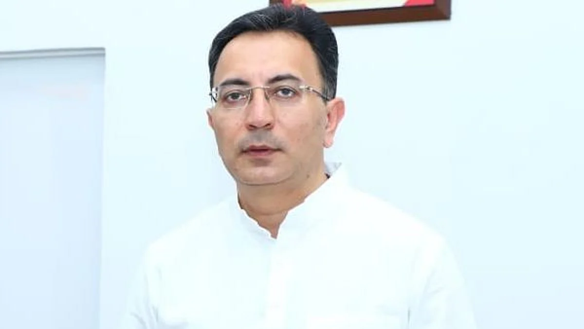 लोक निर्माण मंत्री जितिन प्रसाद.