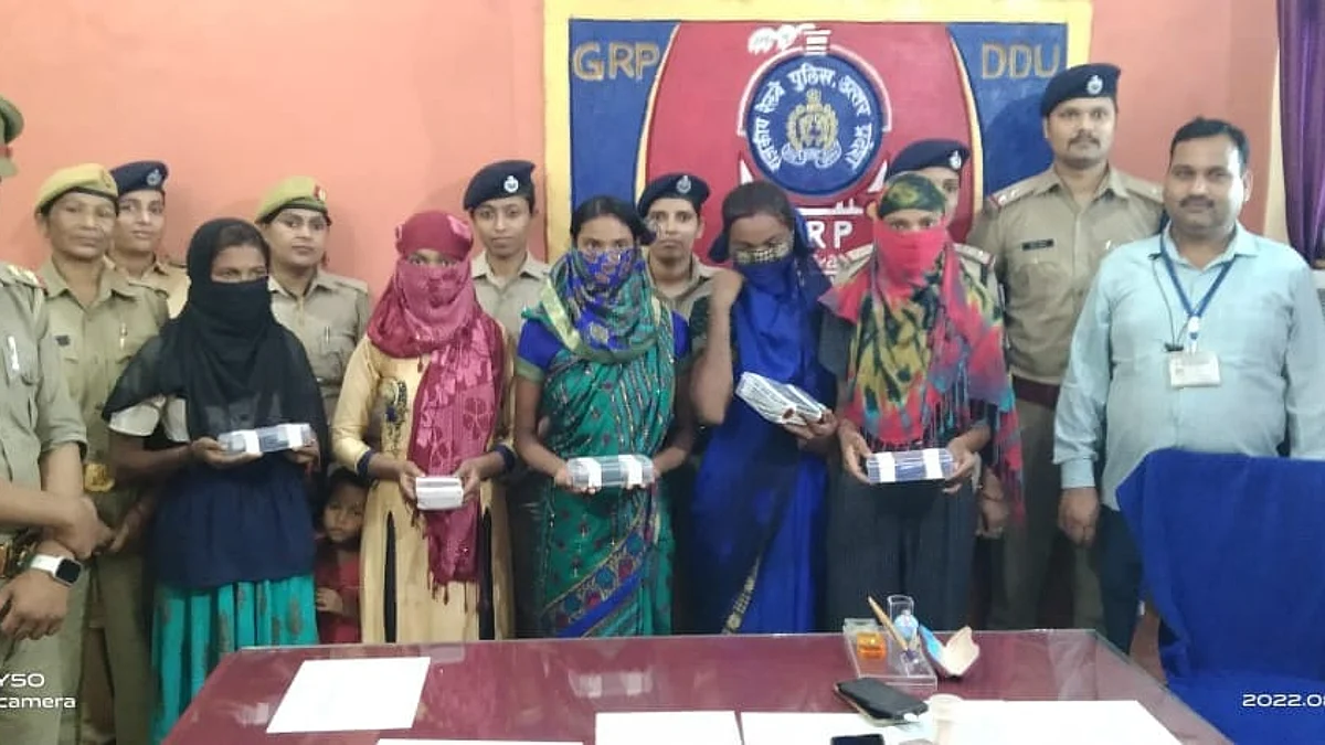 पुलिस ने महिला चोरों को गिरफ्तार कर जेल भेज दिया है.