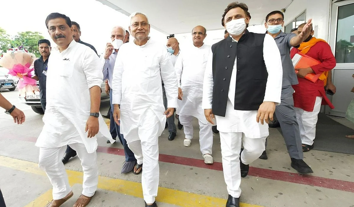 अखिलेश और नीतीश की मुलाकात के मायने, क्या 2024 में महागठबंधन का रास्ता भी UP से गुजरेगा?