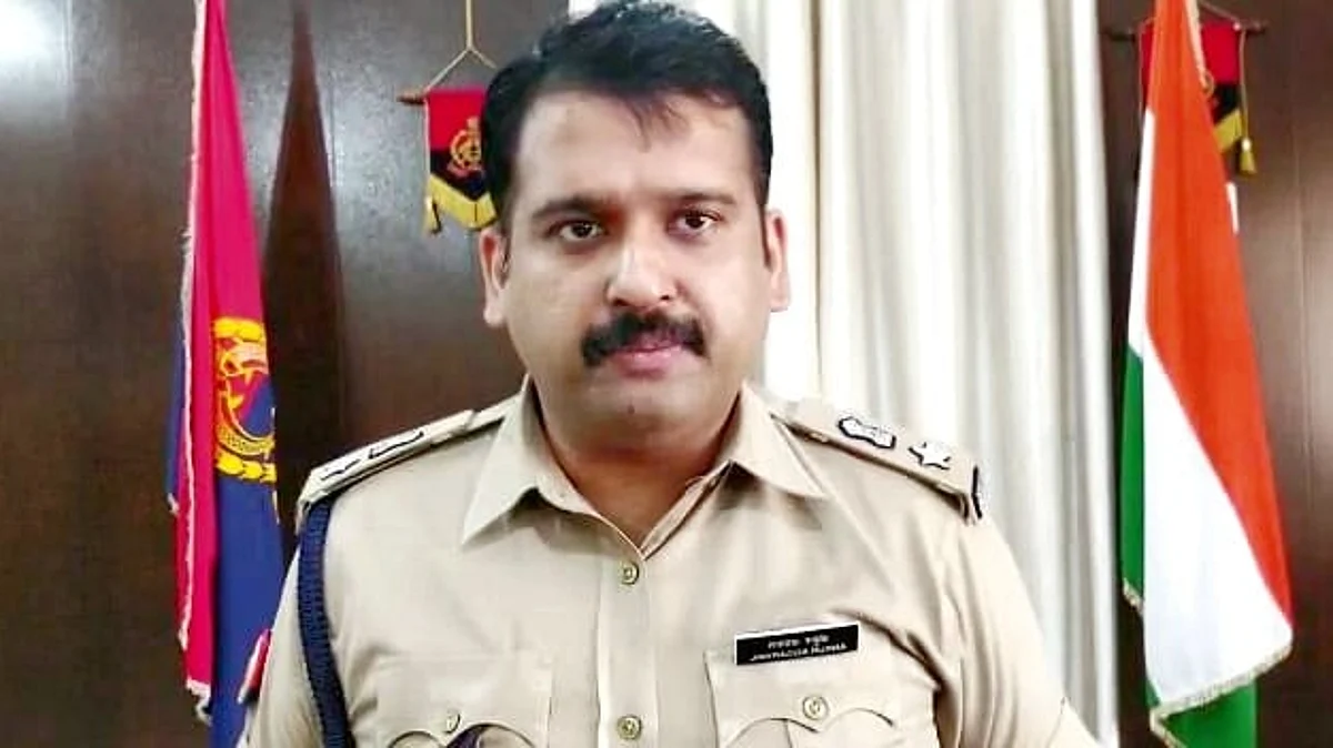 चंदौली के पुलिस अधीक्षक अंकुर अग्रवाल