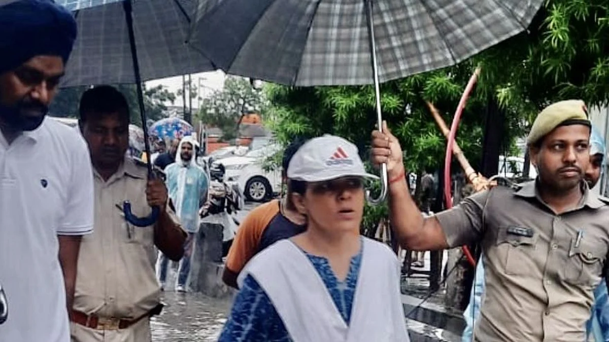 मिलिए लखनऊ की कमिश्नर रोशन जैकब से, जिन्होंने किया कुछ ऐसा काम कि हो रही खूब तारीफ