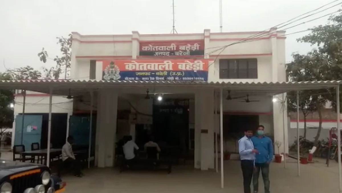 महिला सिपाही से दोस्ती को लेकर भिड़े 2 पुलिसकर्मी? एक ने चलाई गोली, एसएसपी ने लिया ये एक्शन