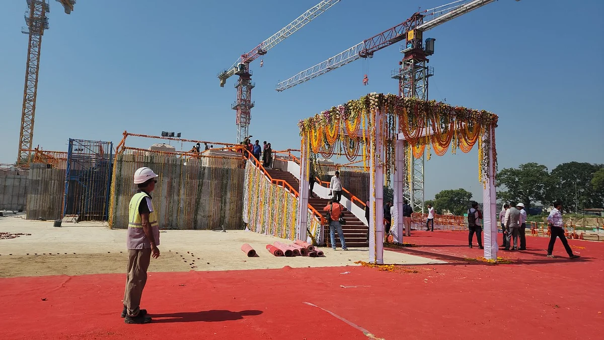 अयोध्या: कहां तक पहुंचा राम मंदिर का कार्य, कब तक कर पाएंगे रामलला के दर्शन, जानिए यहां