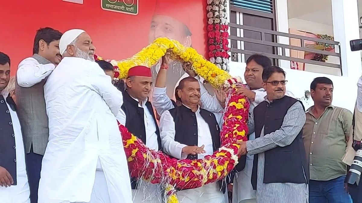 मैनपुरी उपचुनाव: 'भरोसा करो निराश नहीं करुंगा' - चाचा शिवपाल ने अखिलेश से कह दी बड़ी बात