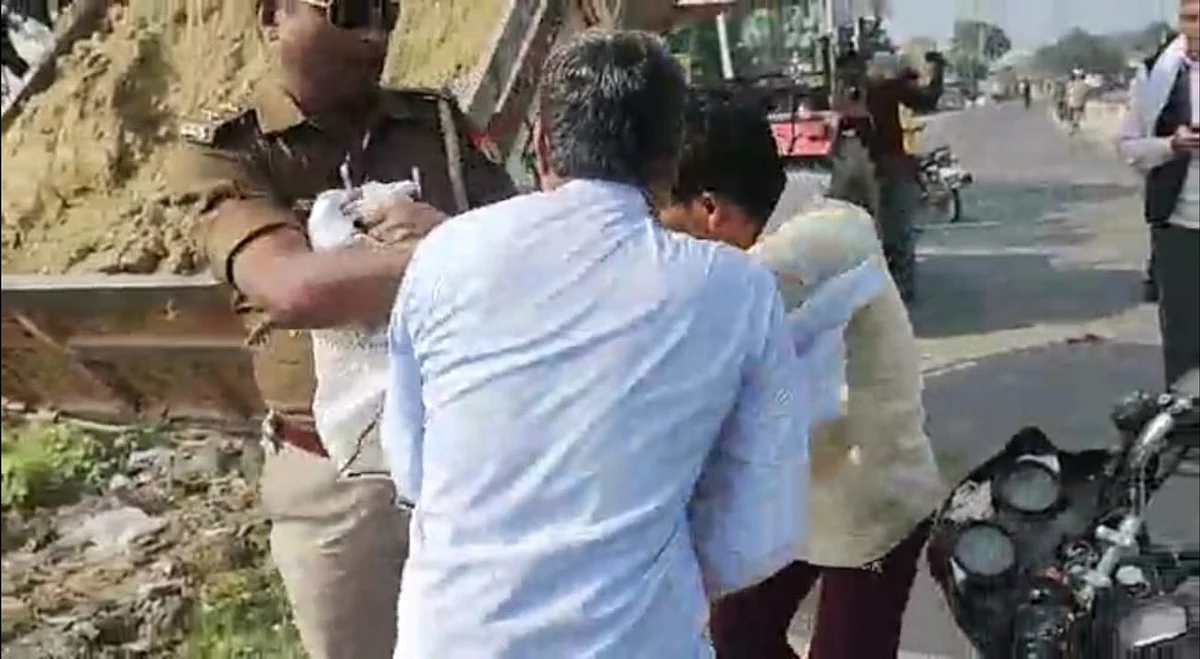 हमीरपुर: बेखौफ खनन माफियाओं ने पुलिस टीम पर बोला हमला, 2 पुलिसकर्मी घायल