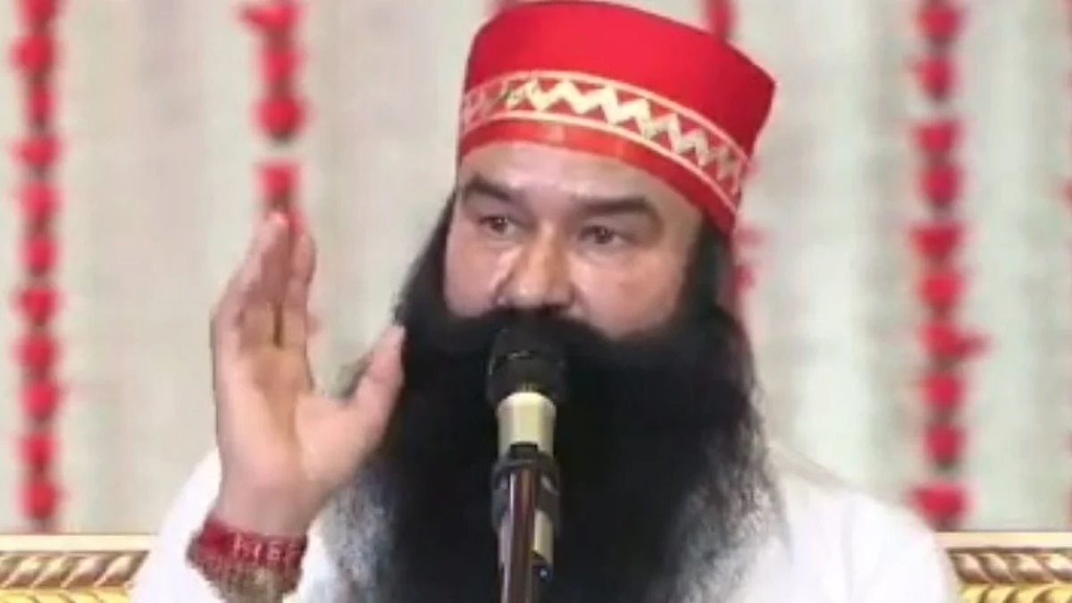 राम रहीम के ऑनलाइन सत्संग में पढ़ाई छोड़ शामिल हुए स्कूलों के बच्चे, जानें पूरा मामला
