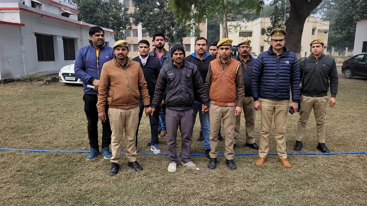 अवैध संबंध के शक में प्रेमिका को जिंदा जलाकर मारने वाले प्रेमी को पुलिस ने किया गिरफ्तार