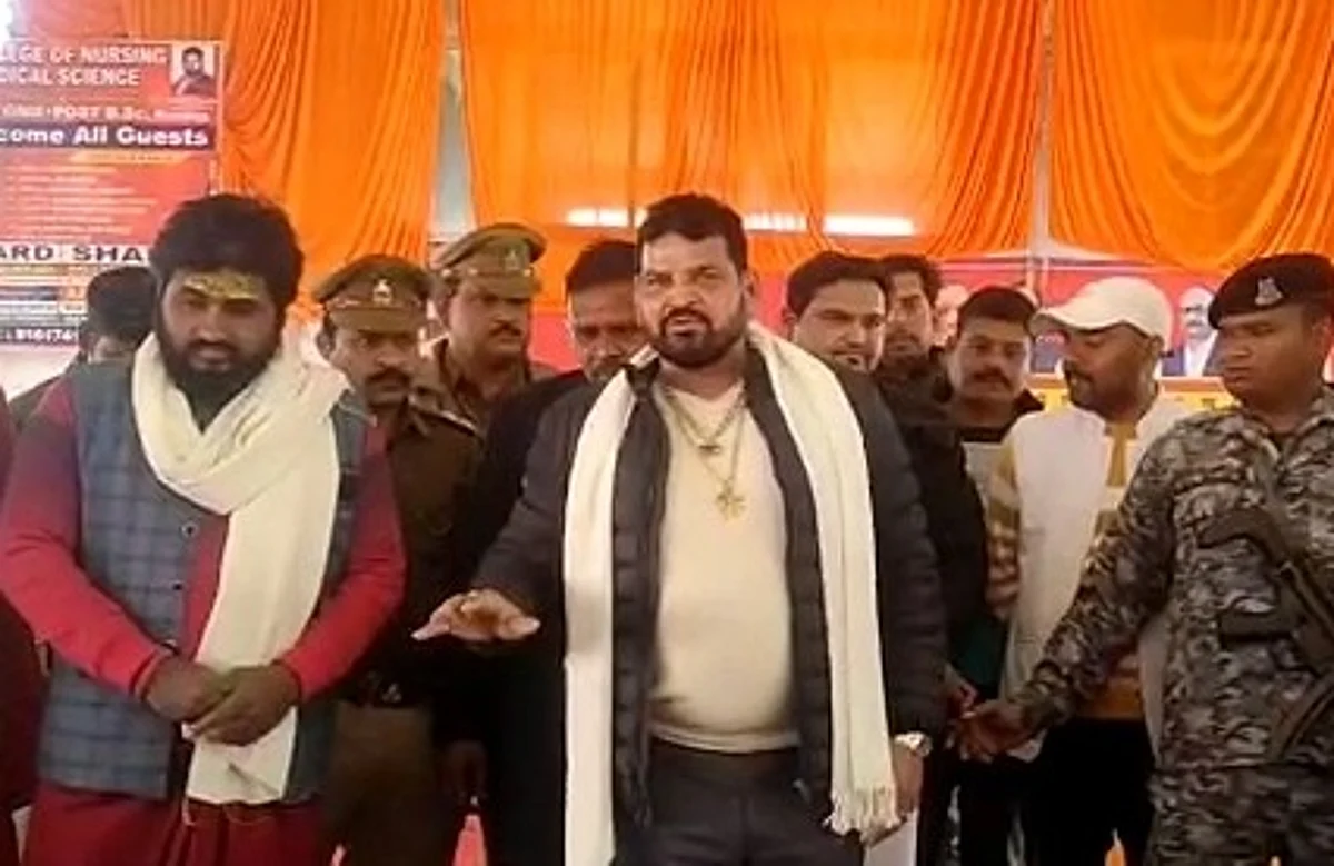 बृजभूषण शरण सिंह पर आरोप लगे तो कैसरगंज के लोगों ने सांसद के लिए खोल दिया मोर्चा, देखिए