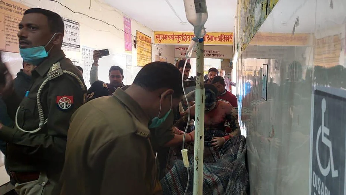 बाराबंकी: तहसील दिवस पर कानूनगो के मुंशी ने खुद को लगाई आग, तहसीलदार पर लगाये गंभीर आरोप