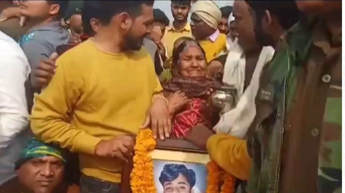 नेपाल विमान हादसे: 10वें दिन गाजीपुर पहुंचे युवकों के शव, रोते हुए महिलाओं ने दिया कांधा
