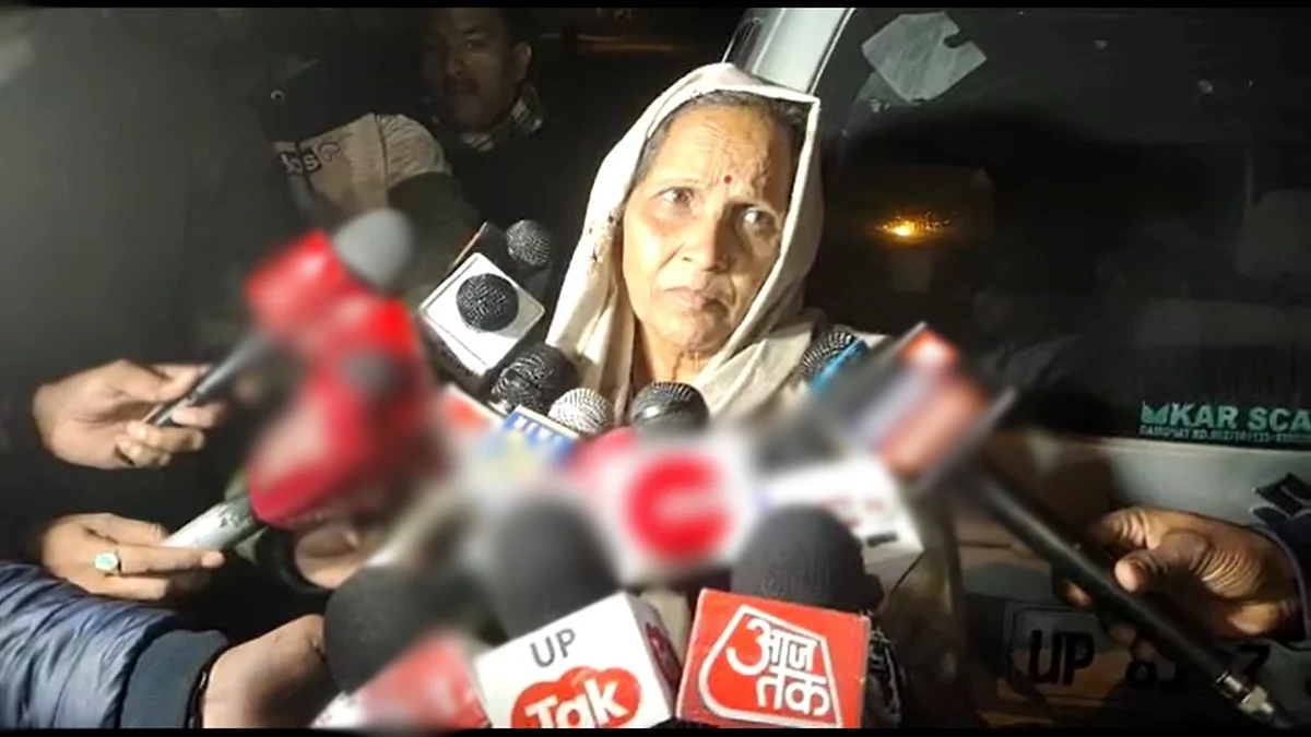 बिकरू कांड की आरोपी खुशी दुबे 30 महीने बाद जेल से रिहा, बेटी को देखकर रो पड़ी मां