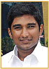 தமிழ்நாடு அரசு... நிஜமாய் ஆள்வது யார்?