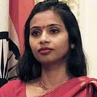 வழக்குகளை தள்ளுபடி செய்யக் கோரி அமெரிக்க நீதிமன்றத்தில் தேவயானி மனு தாக்கல்!