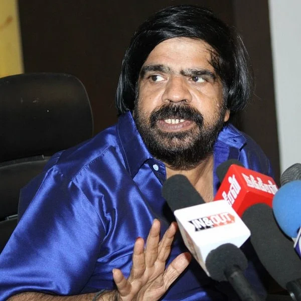 “அம்மாவின் ஆன்மாவும் மன்னிக்காது; அனிதாவின் ஆன்மாவும் மன்னிக்காது!” - டி.ஆர் பிரஸ் மீட்... நிருபரின் முதல் அனுபவம்
