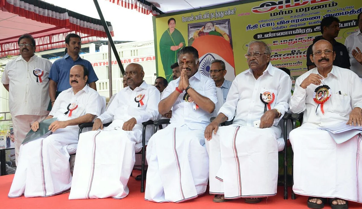 'உண்மை வெளிவந்தால் முதல் குற்றவாளி விஜயபாஸ்கர்தான்' - உண்ணாவிரதத்தில் பன்னீர்செல்வம் ஆவேசம்