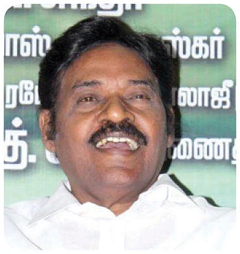 சொல்வதெல்லாம் பொய்!