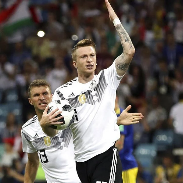 வாட்டே கம்பேக்..! கடைசி நிமிடத்தில் ஜெர்மனி த்ரில் வெற்றி! #WorldCup #GERSWE