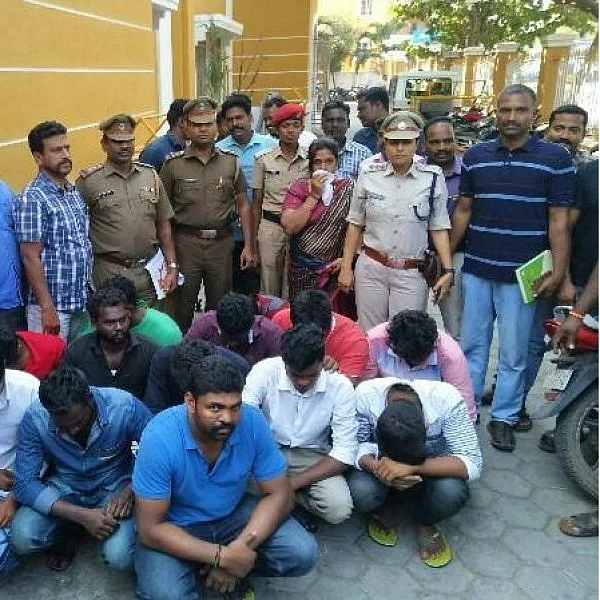 பழிக்குப் பழியாக தொடர் கொலைகள்; ரவுடிகளுடன் சிக்கிய புதுச்சேரி பெண் தாதா!
