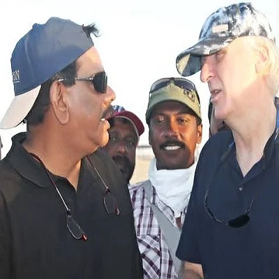 ஜேம்ஸ் கேமரூனை சந்தித்த இயக்குநர் ப்ரியதர்ஷன்!