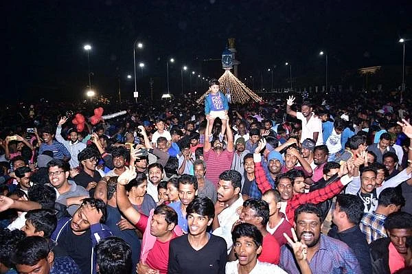 புத்தாண்டில் அதிகமான உற்சாகம்! - ஒரே இரவில் 7 பேர் உயிரிழப்பு