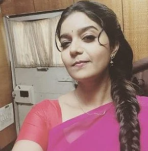 சமூகவலைகளில் நடிகர்களை சீண்டும் ரசிகர்கள்? .. விஷாகா சிங்கை தொடர்ந்து ஸ்வாதி, அபிஷேக் பச்சன்..